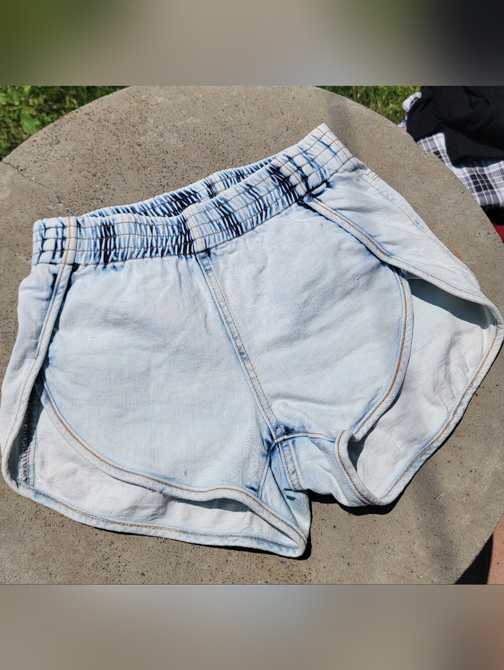 Light Blue Women's Elastic Waist Denim-Style Shorts New | Size Small